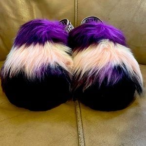 Ugg fuzzy slides